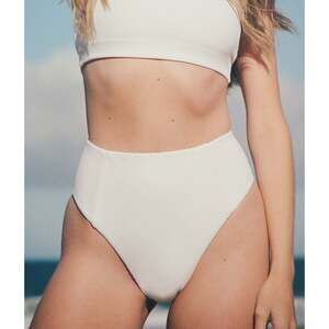 Andie The High Waist Cheeky Bikini Bottom - Ribbed - White Size SWHITE / S
